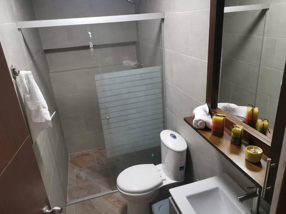 La Lunar Un Espacio Ideal Para Trabajar Y Conocer Medellín Esterno foto