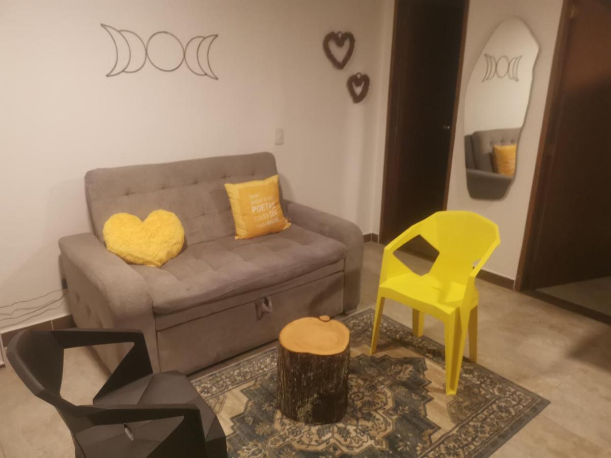 La Lunar Un Espacio Ideal Para Trabajar Y Conocer Medellín Esterno foto