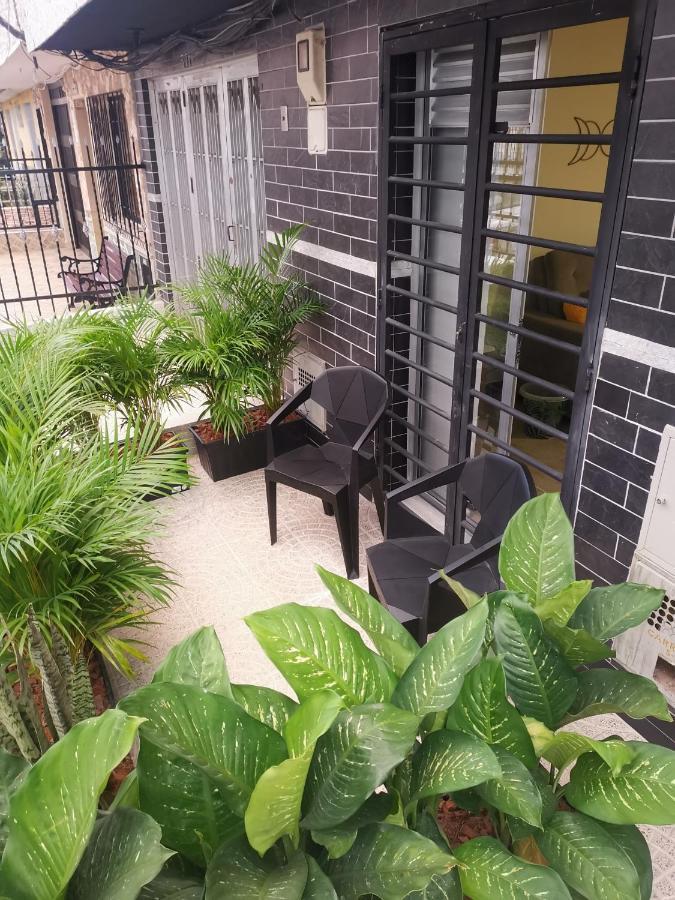 La Lunar Un Espacio Ideal Para Trabajar Y Conocer Medellín Esterno foto