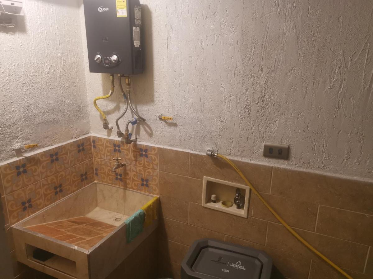La Lunar Un Espacio Ideal Para Trabajar Y Conocer Medellín Esterno foto